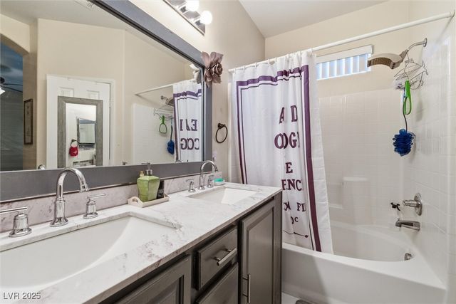 6320 Blowing Sky Street 102, North Las Vegas, NV 89081