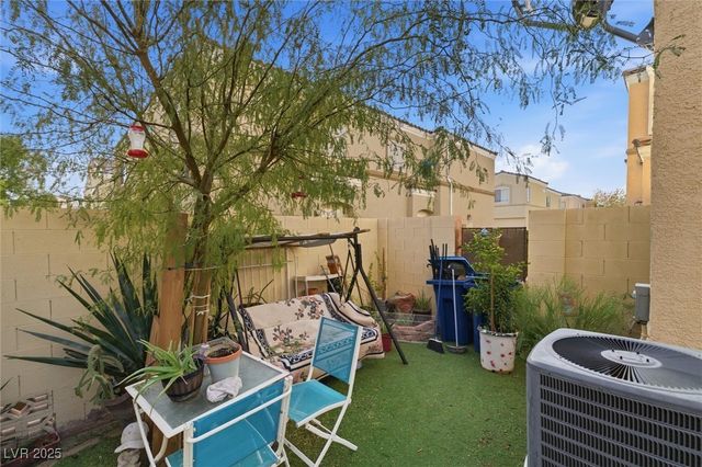 6320 Blowing Sky Street 102, North Las Vegas, NV 89081