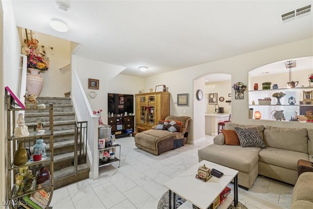 6320 Blowing Sky Street 102, North Las Vegas, NV 89081