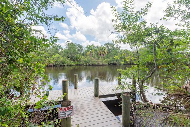 7522 SW Herrington Lane, Stuart, FL 34997
