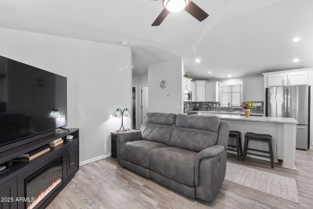 1363 N Plaza Drive 9, Apache Junction, AZ 85120