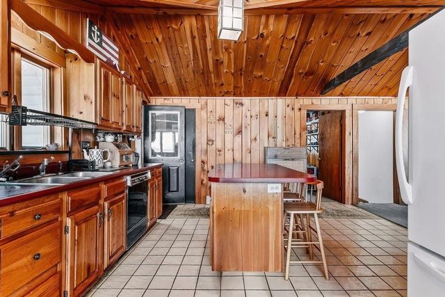 210 South Shore Road, New Durham, NH 03855