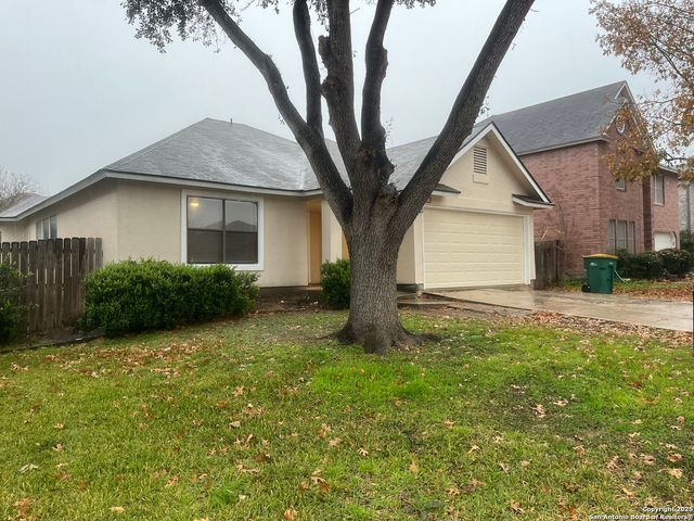 8230 Cantura Mills, Converse, TX 78109