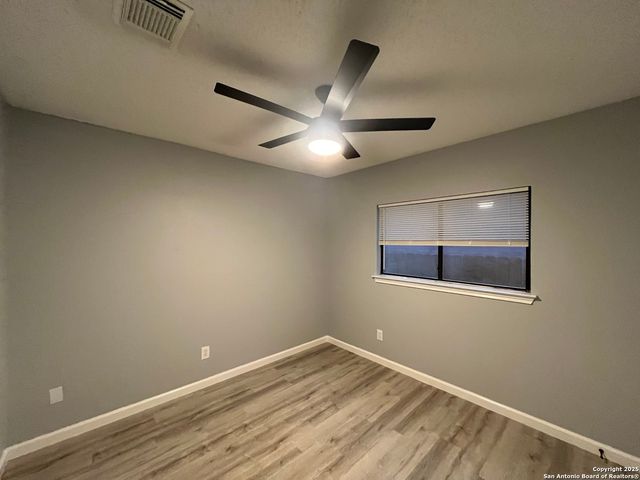 8230 Cantura Mills, Converse, TX 78109