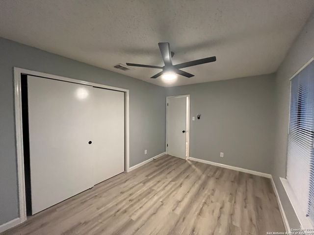 8230 Cantura Mills, Converse, TX 78109