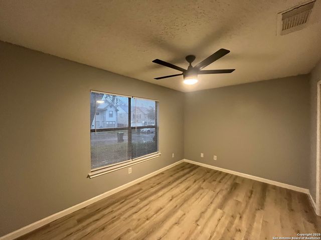 8230 Cantura Mills, Converse, TX 78109