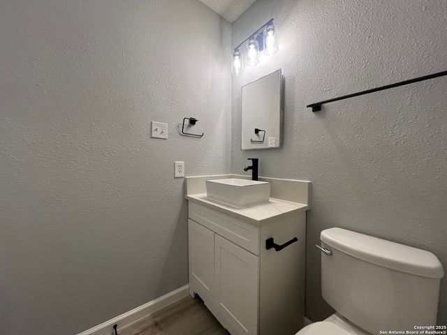 8230 Cantura Mills, Converse, TX 78109