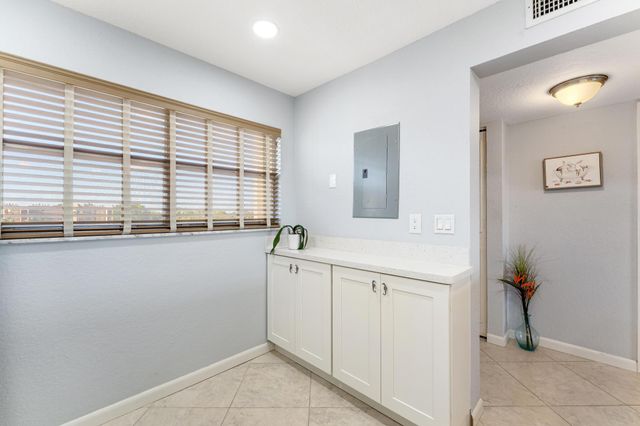 3654 Via Poinciana 504, Lake Worth, FL 33467