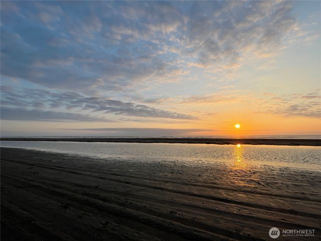 420 Elderberry Lane SW, Ocean Shores, WA 98569