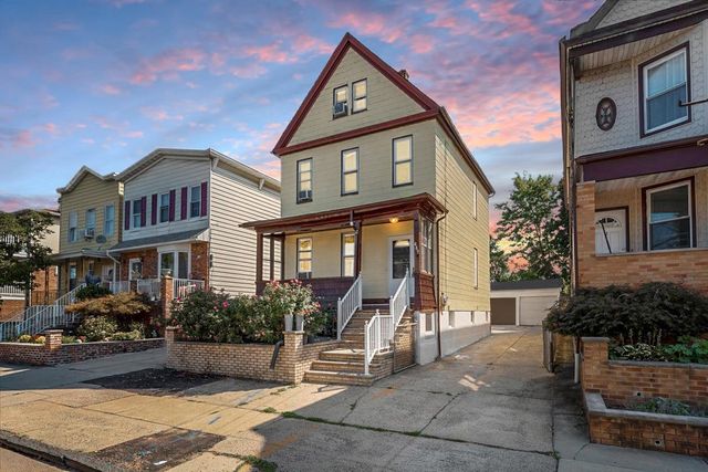 442 AVENUE E, Bayonne, NJ 07002