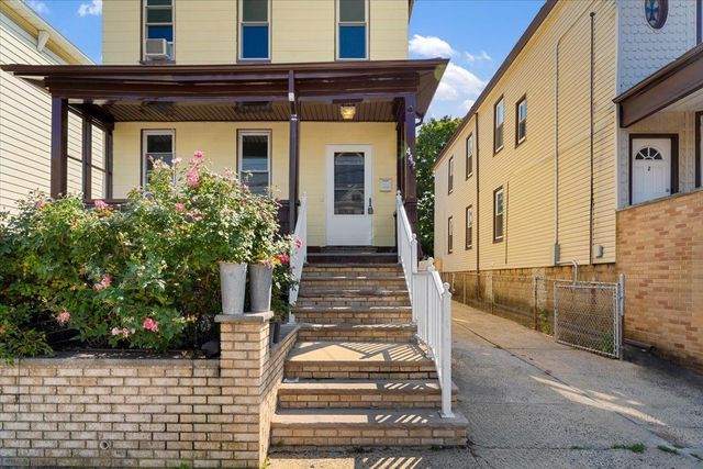 442 AVENUE E, Bayonne, NJ 07002