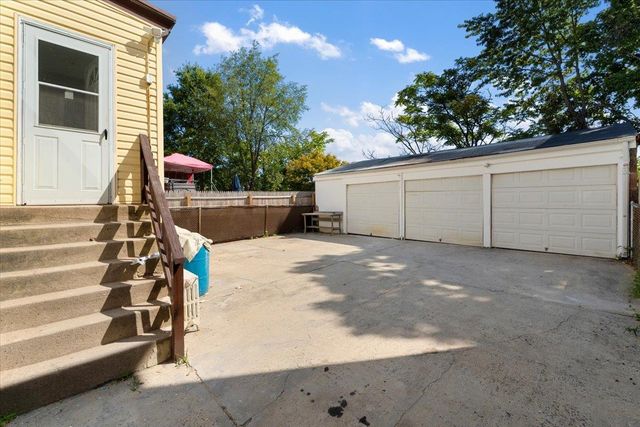 442 AVENUE E, Bayonne, NJ 07002