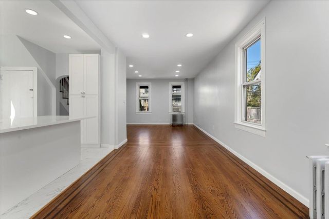 442 AVENUE E, Bayonne, NJ 07002