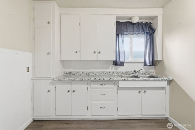 303 NE Ash Avenue, College Place, WA 99324