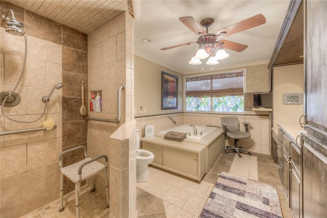 300 L Green Road, Cleveland, TX 77328