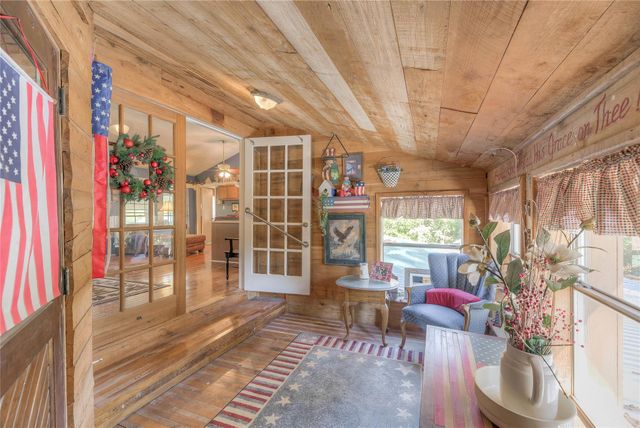 300 L Green Road, Cleveland, TX 77328