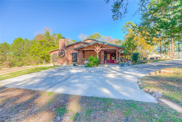 300 L Green Road, Cleveland, TX 77328