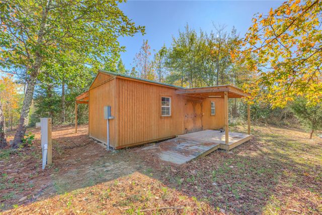 300 L Green Road, Cleveland, TX 77328