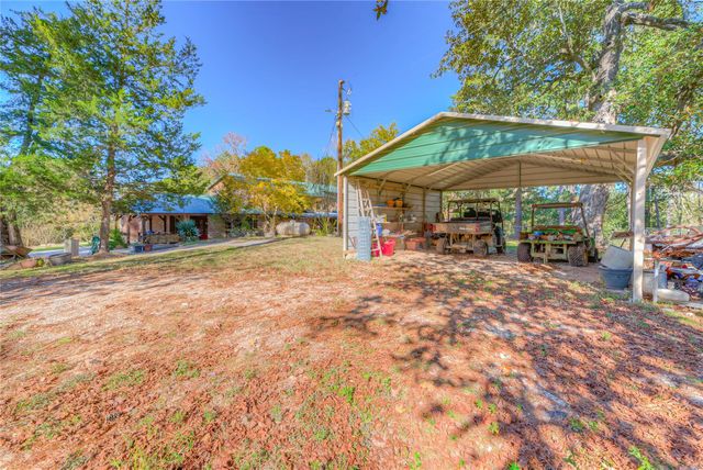 300 L Green Road, Cleveland, TX 77328