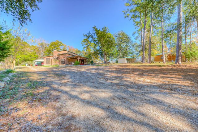300 L Green Road, Cleveland, TX 77328