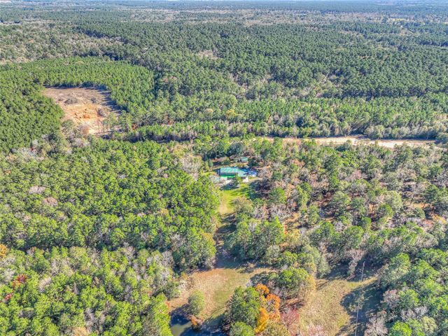 300 L Green Road, Cleveland, TX 77328