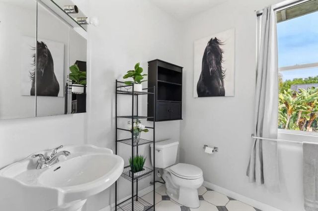 3443 Adams St, Carlsbad, CA 92008