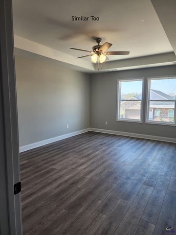 300 Beau Claire Circle, Byron, GA 31008