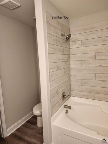 300 Beau Claire Circle, Byron, GA 31008