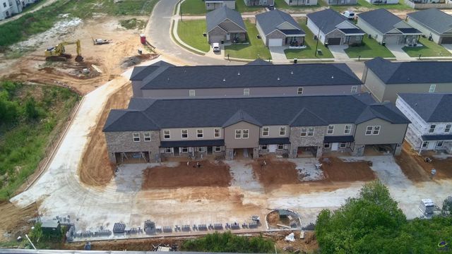300 Beau Claire Circle, Byron, GA 31008