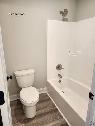 300 Beau Claire Circle, Byron, GA 31008