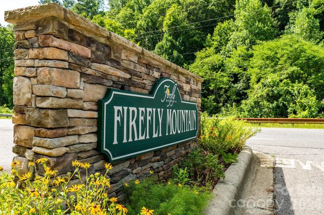 565 Pine Cone Trail, Marshall, NC 28753