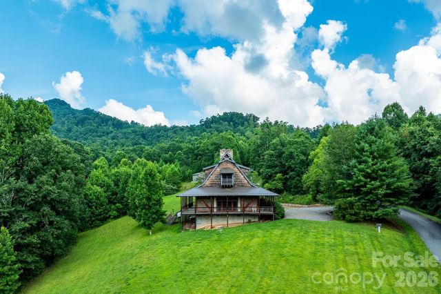 565 Pine Cone Trail, Marshall, NC 28753