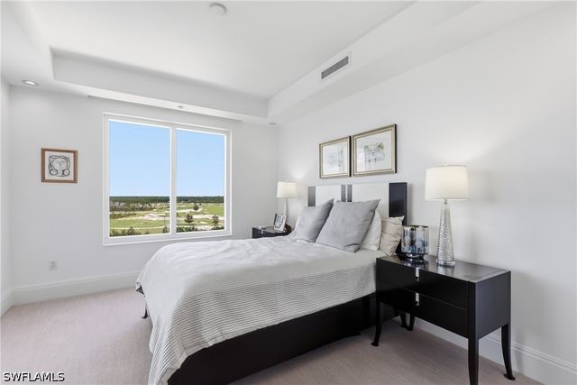 13675 Vanderbilt DR 810, Naples, FL 34110