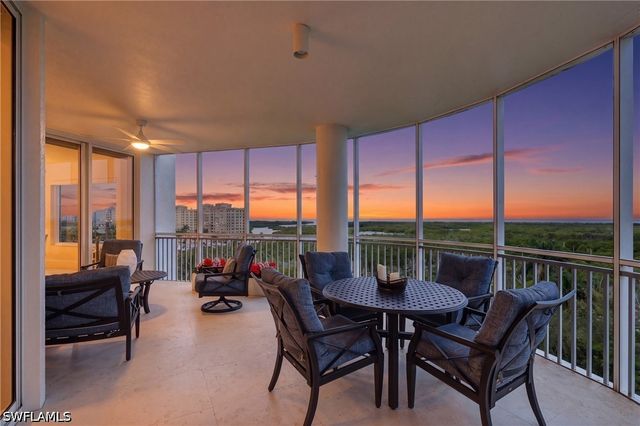 13675 Vanderbilt DR 810, Naples, FL 34110
