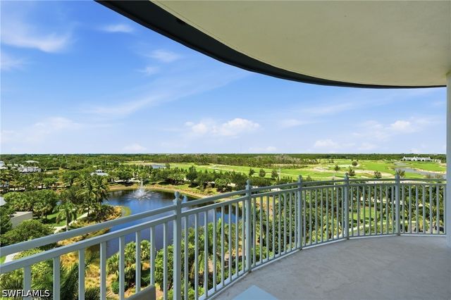 13675 Vanderbilt DR 810, Naples, FL 34110