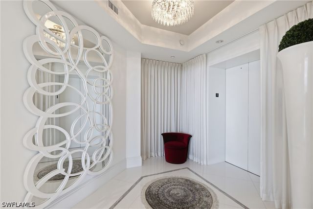 13675 Vanderbilt DR 810, Naples, FL 34110