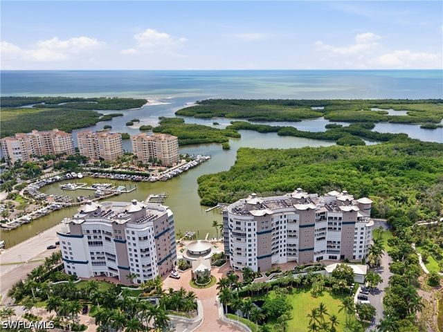 13675 Vanderbilt DR 810, Naples, FL 34110