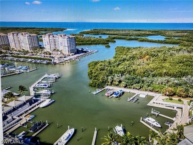 13675 Vanderbilt DR 810, Naples, FL 34110