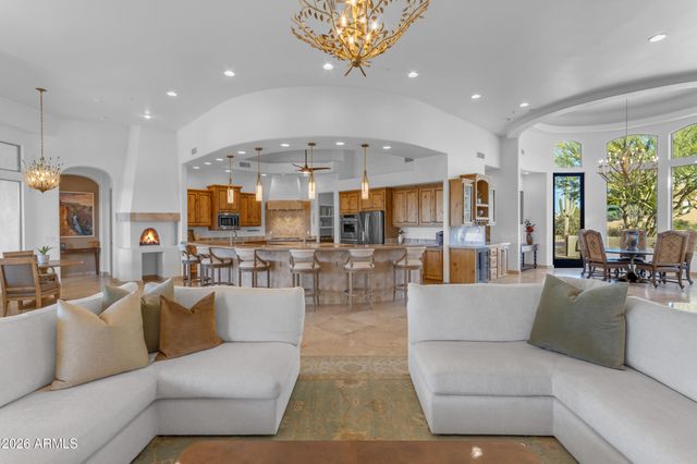 9575 E Ranch Gate Road, Scottsdale, AZ 85255