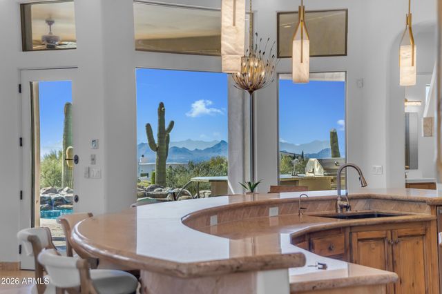 9575 E Ranch Gate Road, Scottsdale, AZ 85255