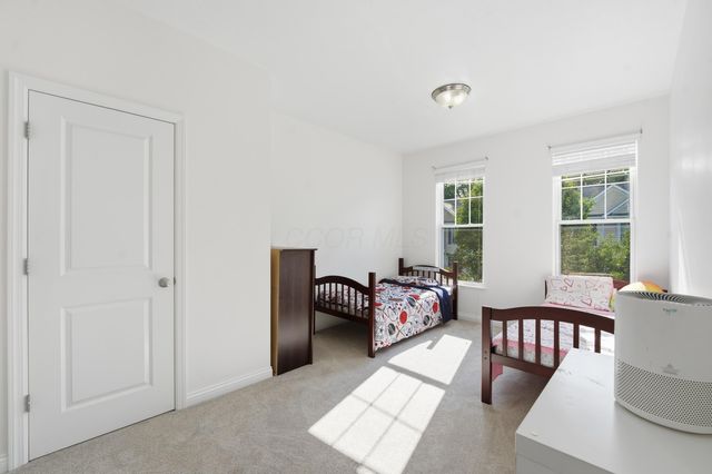 2842 Acarie Drive, Columbus, OH 43219