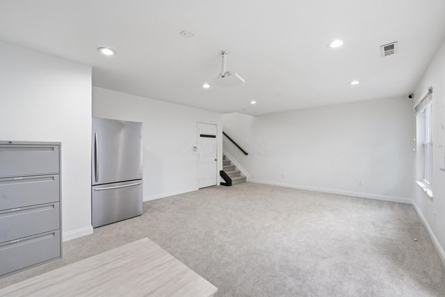 2842 Acarie Drive, Columbus, OH 43219