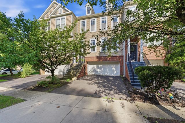 2842 Acarie Drive, Columbus, OH 43219