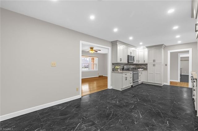 289 Mendenhall Drive, Winston-salem, NC 27127