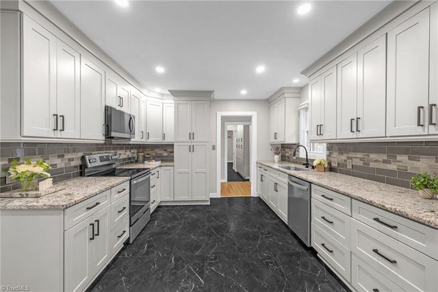 289 Mendenhall Drive, Winston-salem, NC 27127