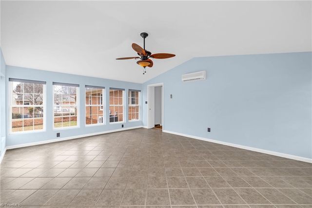 289 Mendenhall Drive, Winston-salem, NC 27127