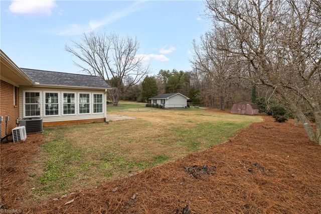 289 Mendenhall Drive, Winston-salem, NC 27127