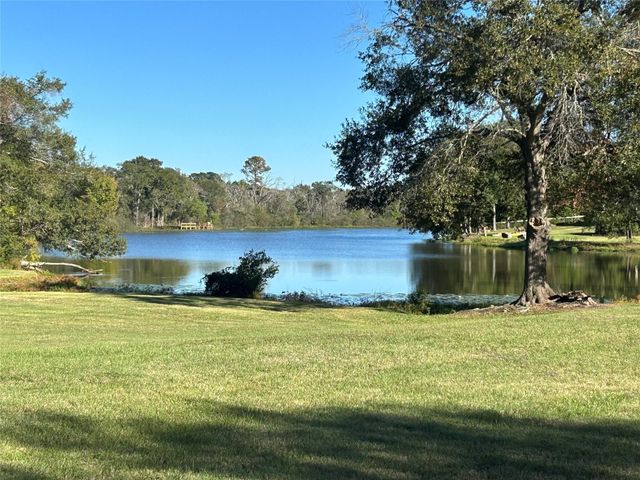 24936 Armagh Street, Hempstead, TX 77445