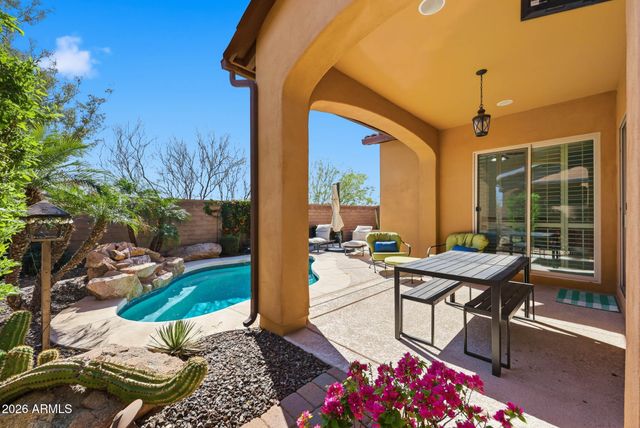 12071 W RED HAWK Drive, Peoria, AZ 85383