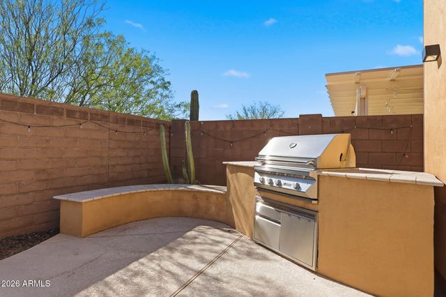 12071 W RED HAWK Drive, Peoria, AZ 85383
